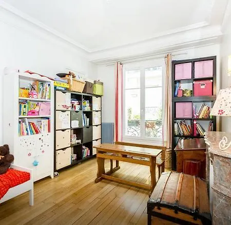 Montmartre Classic Family *
